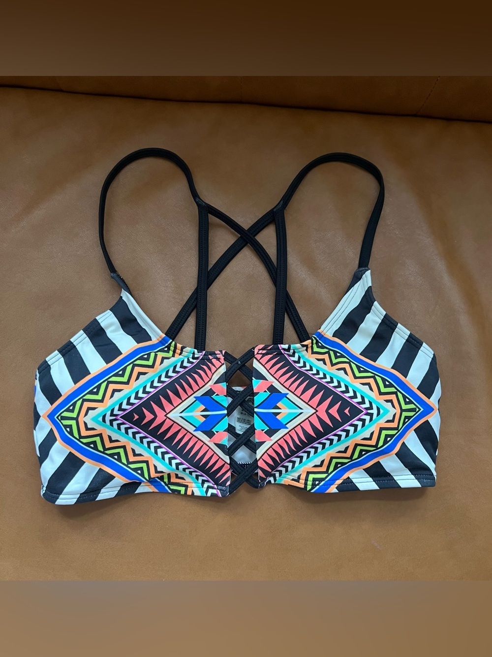 Victoria's Secret PINK Aztec Tribal
Geometric Bikini Top Multicolor Sz M